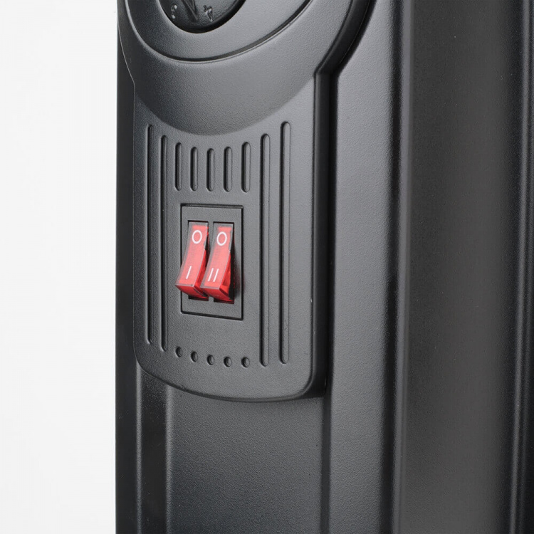 BLACK+DECKER Oljefylt element 2300W Svart BLACK+DECKER Oljefylt element 2300W Svart