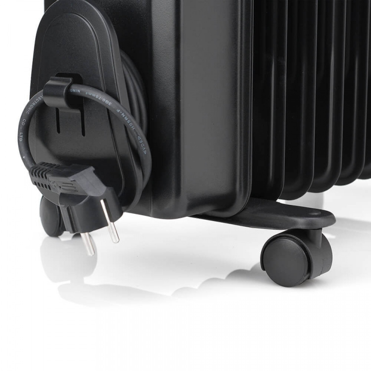 BLACK+DECKER Oljefylt element 2300W Svart BLACK+DECKER Oljefylt element 2300W Svart