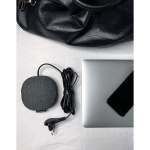 Estilo ladestasjon med tekstiloverflate (møbeluttak med 1x Euro-kontakt og 2x USB-lader, inkludert borrelåsbånd) Estilo ladestasjon med tekstiloverflate (møbeluttak med 1x Euro-kontakt og 2x USB-lader, inkludert borrelåsbånd)