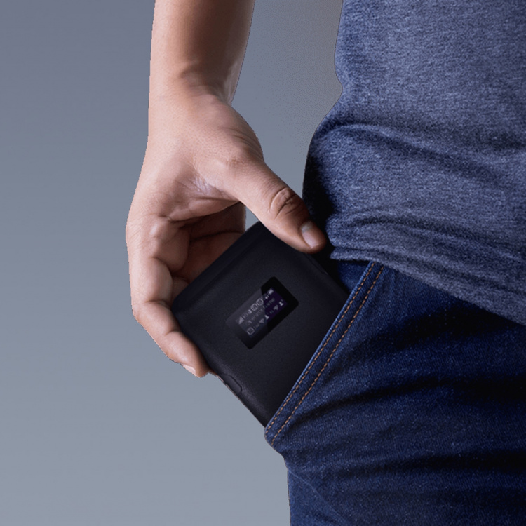 D-Link DWR-933 4G/LTE cat6 WiFi-hotspot 300 Mbps D-Link DWR-933 4G/LTE cat6 WiFi-hotspot 300 Mbps