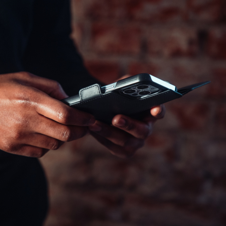 Krusell Leather Phone Wallet iPhone 13 Pro Max Svart