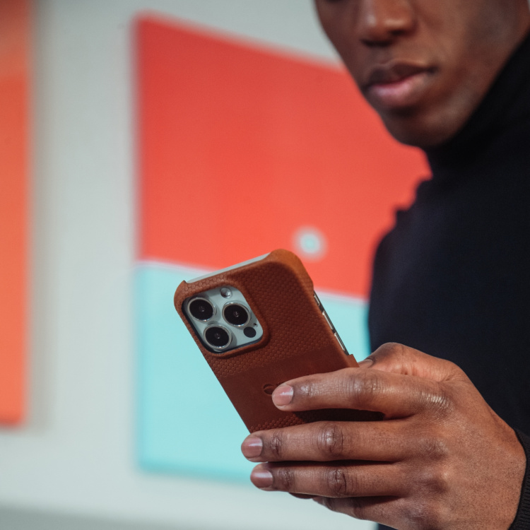 Krusell Lærdeksel iPhone 13 Cognac Krusell Lærdeksel iPhone 13 Cognac