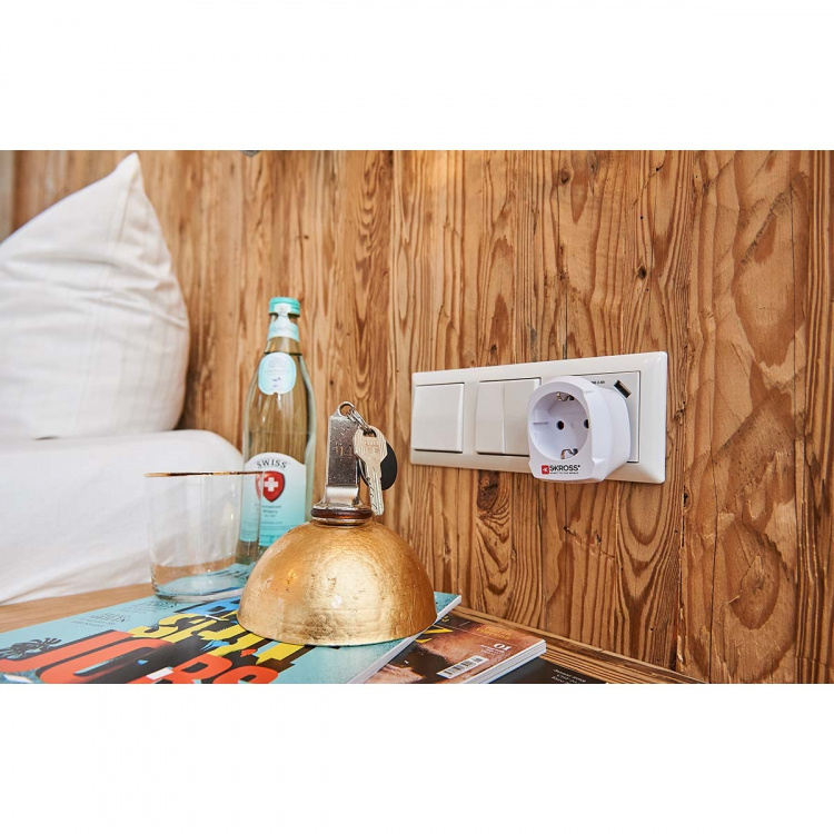 SKROSS Reise Adapter Europa till UK Earthed SKROSS Reise Adapter Europa till UK Earthed