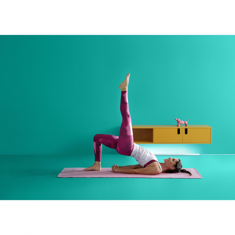 WiZ WiFi Stavgulvlampe RGB flerfarget 150 cm WiZ WiFi Stavgulvlampe RGB flerfarget 150 cm