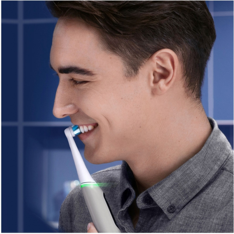 Oral B Elektrisk tannbørste iO6 Series M6 Grey