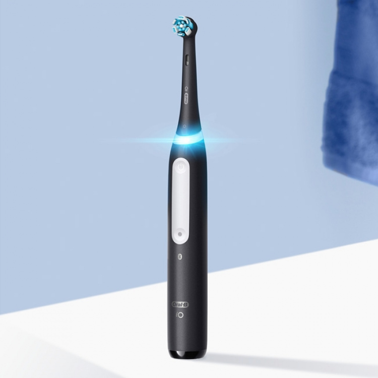 Oral B Elektrisk tannbørste iO4 Matt Black uten TC