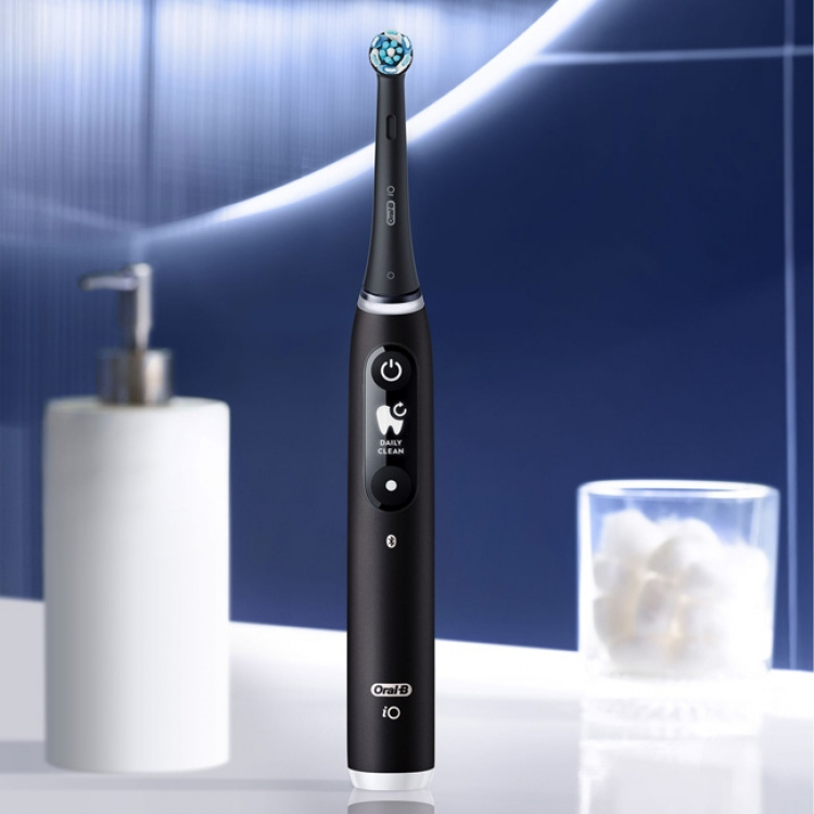 Oral B Elektrisk tannbørste iO6 Series M6 Black/Light Rose Oral B Elektrisk tannbørste iO6 Series M6 Black/Light Rose