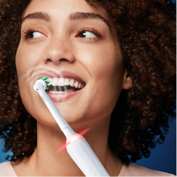 Oral B Elektrisk tannbørste Pro3 3000 White Sensi
