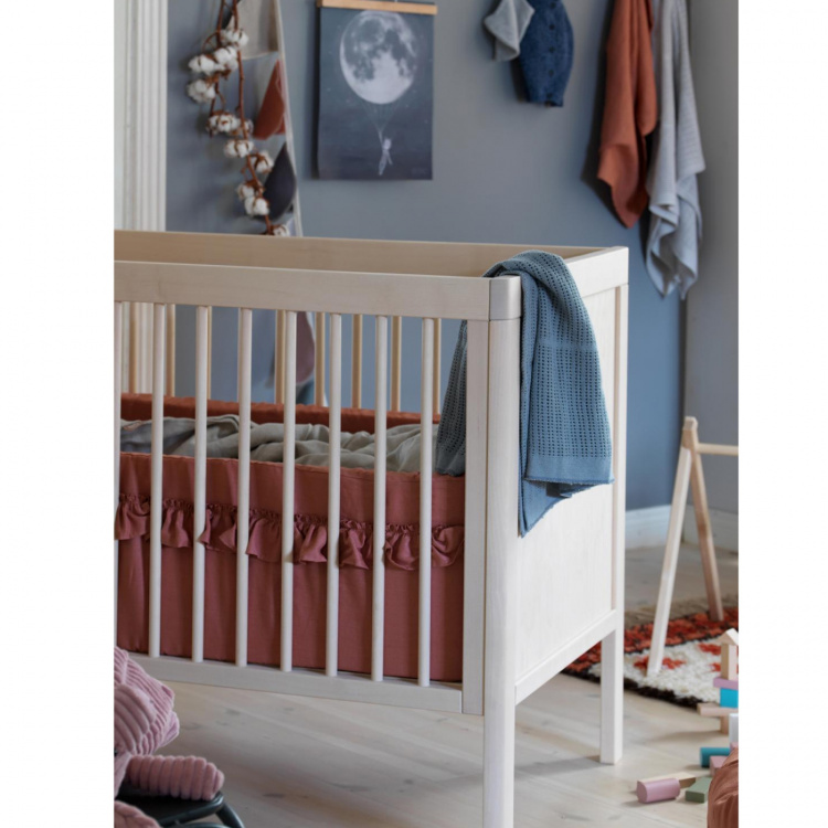 NG Baby Sengetrekk med tykk volang