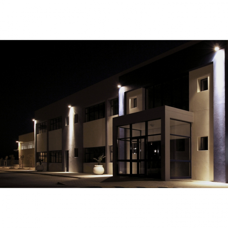 Philips ProjectLine-flomlys 100W 9500lm