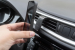 DELTACO Magnetisk bilholder for smarttelefoner, viftegrillfeste, vinklet, svart DELTACO Magnetisk bilholder for smarttelefoner, viftegrillfeste, vinklet, svart