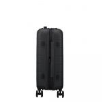 American Tourister Nova Stream Spinner 55/20 Expand Svart American Tourister Nova Stream Spinner 55/20 Expand Svart