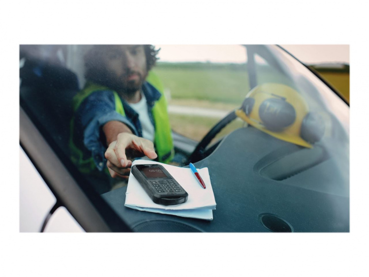 Nokia 800 Tough Dualsim, svart