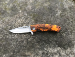Sammenleggbar jaktkniv Orange Camo 4,5