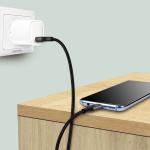 LogiLink USB-C - USB-C-kabel med display USB 2.0 PD 3.1 240W 1 m svart LogiLink USB-C - USB-C-kabel med display USB 2.0 PD 3.1 240W 1 m svart