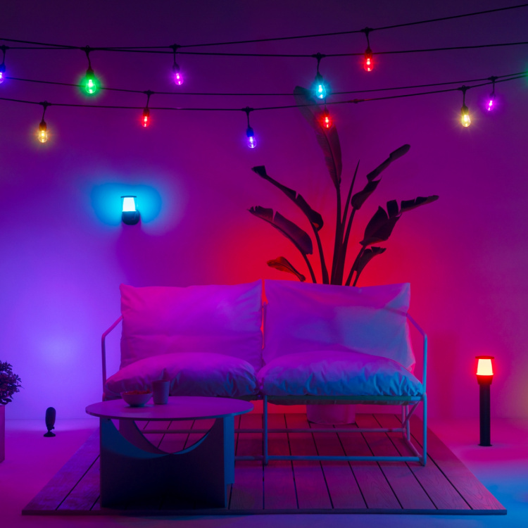 WiZ WiFi Smart Elpas-piedestal farge + varm-kald hvit 12V startpakke