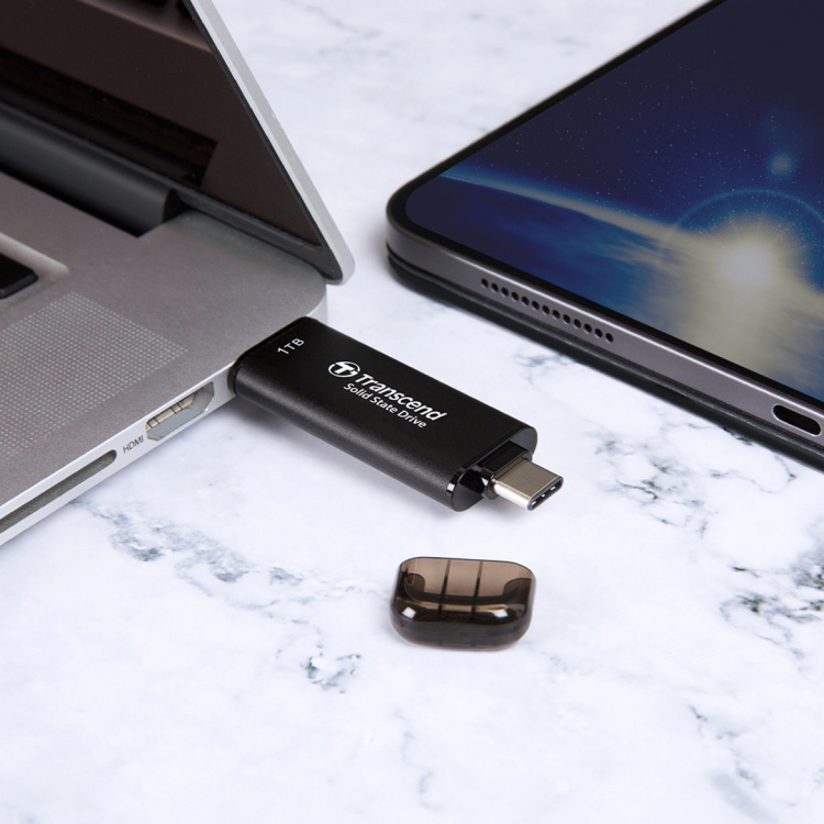 Transcend Bærbar SSD ESD310C USB-C 256 GB (R1050/W950) Svart Transcend Bærbar SSD ESD310C USB-C 256 GB (R1050/W950) Svart