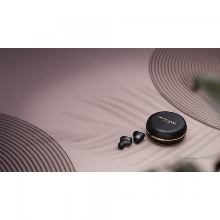 Happy Plugs Hodetelefon ADORE Svart Happy Plugs Hodetelefon ADORE Svart