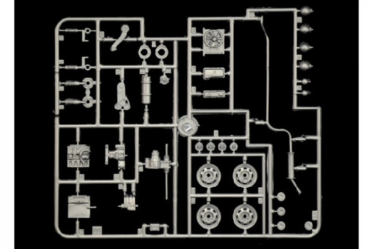 Italeri 1:24 VW Golf GTI First Series (1976) Italeri 1:24 VW Golf GTI First Series (1976)