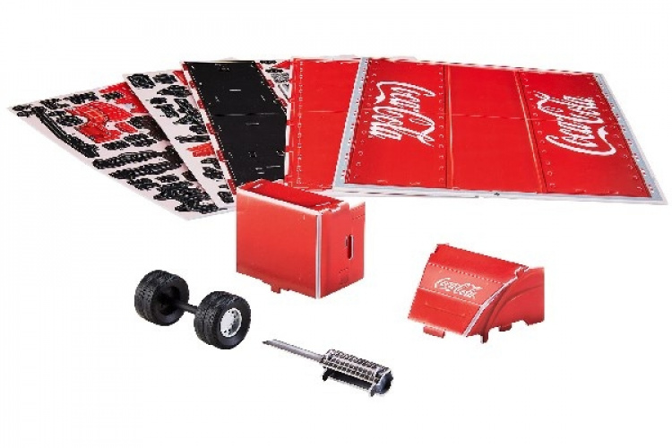 Revell 3D-puslespill Coca-Cola-lastebil LED