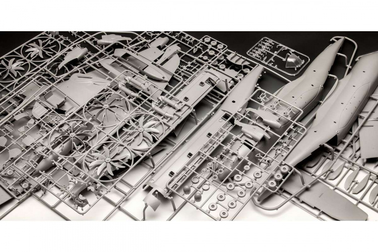 Revell Airbus A400M Atlas \'\'RAF\'\'