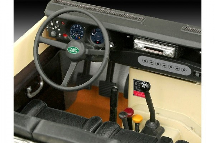 Revell Modellsett Land Rover Series III LWB 1:24 Revell Modellsett Land Rover Series III LWB 1:24