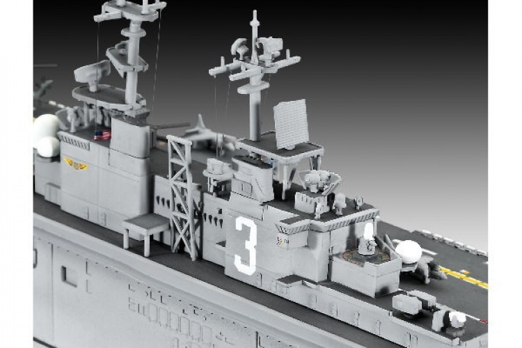 Revell Landgangsfartøyet USS WASP CLASS