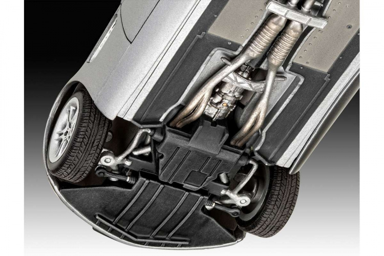 Revell James Bond \'BMW Z8\' 1:24 gavesett Revell James Bond \'BMW Z8\' 1:24 gavesett