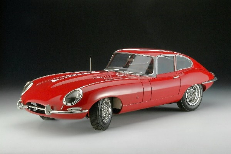 Revell Jaguar E-Type  Revell Jaguar E-Type