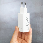 Hama Universallader USB-C og USB-A PD GaN 5-20V/65W Hama Universallader USB-C og USB-A PD GaN 5-20V/65W