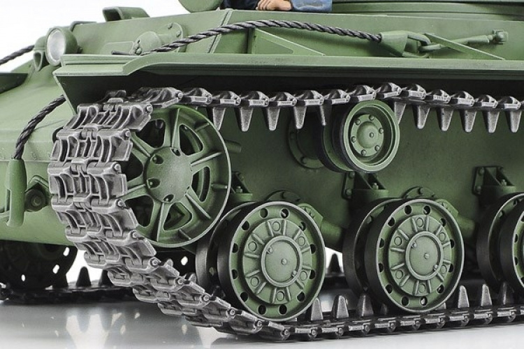 Tamiya 1/35 Russisk tung stridsvogn KV-2 Tamiya 1/35 Russisk tung stridsvogn KV-2