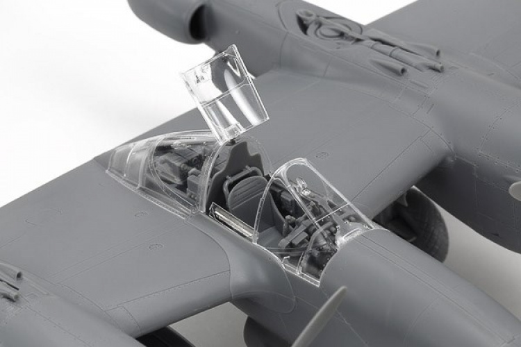 Tamiya 1/48 Lockheed® P-38®J Lightning® i 1:48