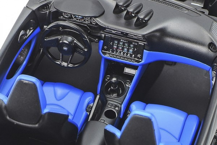 Tamiya 1/24 Nissan Z Tamiya 1/24 Nissan Z