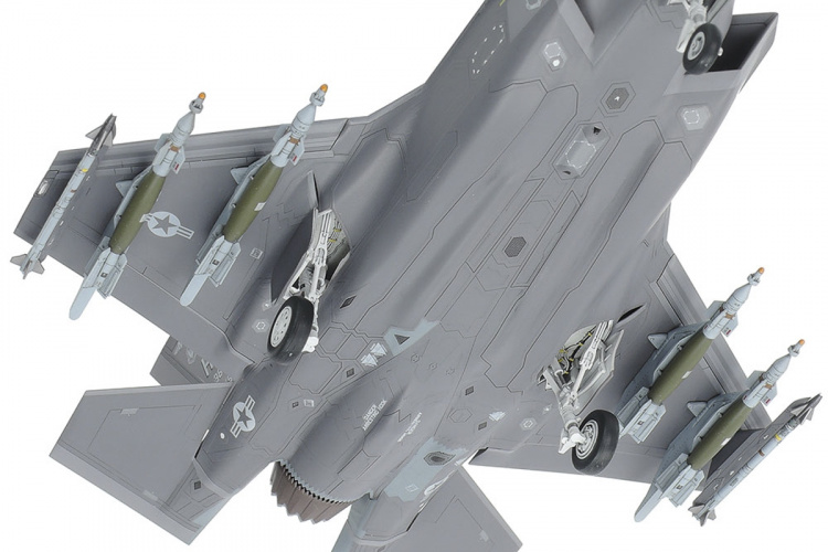 Tamiya 1/72 Lockheed Martin® F-35®A Lightning Ⅱ® Tamiya 1/72 Lockheed Martin® F-35®A Lightning Ⅱ®