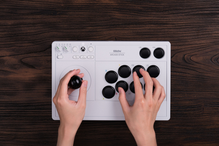 8Bitdo Arcade Stick, hvit, Xbox / PC