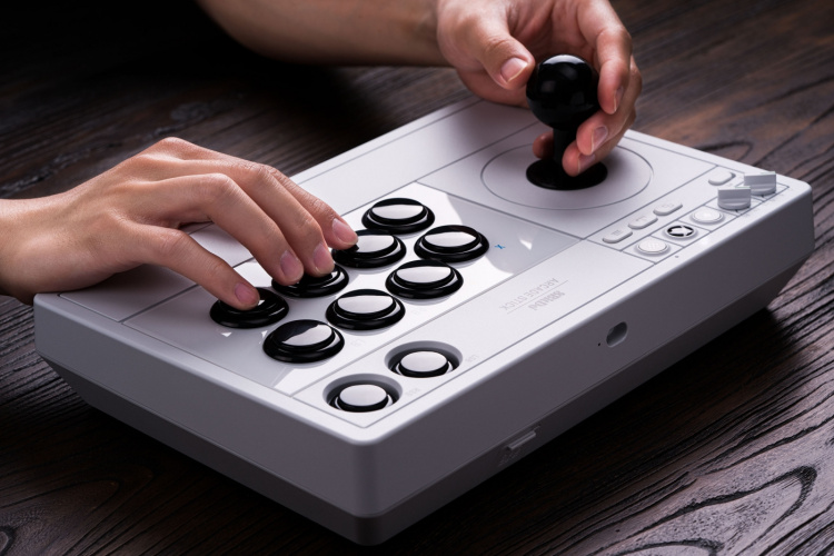 8Bitdo Arcade Stick, hvit, Xbox / PC