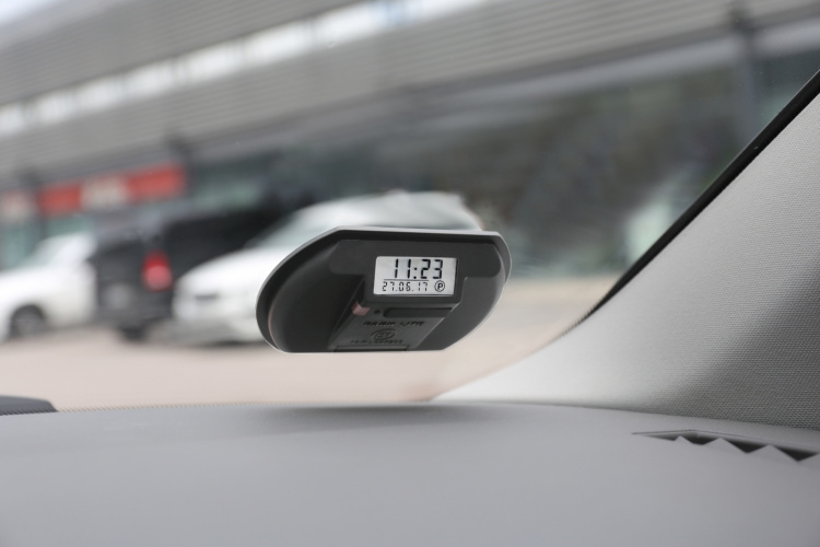 Needit Park Lite 2 Automatisk parkeringsskive, svart Needit Park Lite 2 Automatisk parkeringsskive, svart