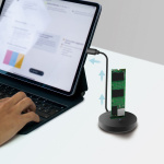 LogiLink M.2 SATA / NVMe SSD-dokkstasjon