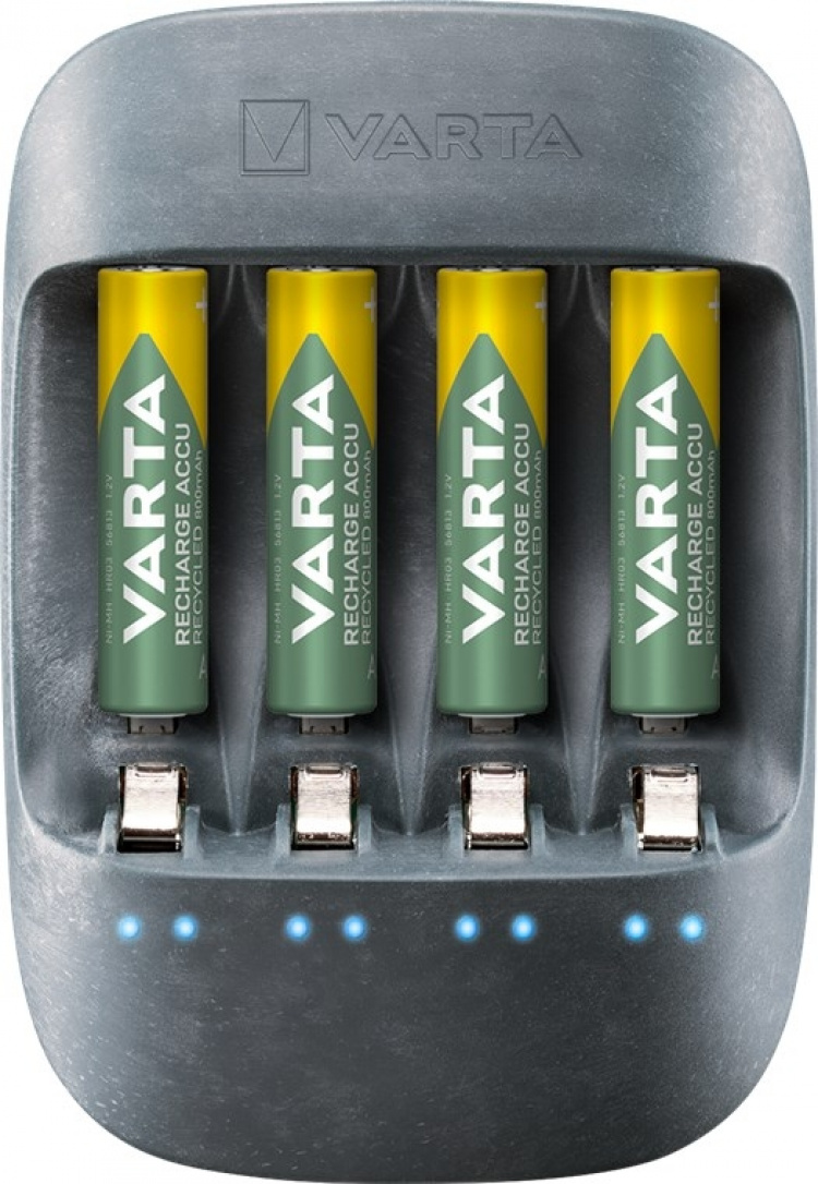 Varta Eco Charger (type 57680) lader opptil 4 x AA-batterier eller AAA-batterier (NiMH) samtidig