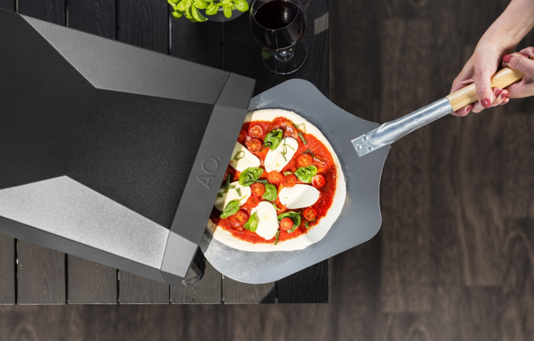 Anton Oliver pizzaspade