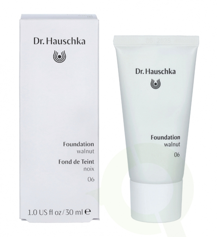 Dr. Hauschka Foundation 30 ml #06 Walnut