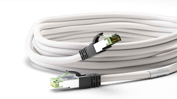 Goobay RJ45 (CAT 6A, 500 MHz) patchkabel med CAT 8.1 S/FTP-råkabel, hvit 99,9 % oksygenfri kobberleder (OFC), AWG 24, halogenfri kabelmantel (LSZH), 20 m Goobay RJ45 (CAT 6A, 500 MHz) patchkabel med CAT 8.1 S/FTP-råkabel, hvit 99,9 % oksygenfri kobberleder (OFC), AWG 24, halogenfri kabelmantel (LSZH), 20 m