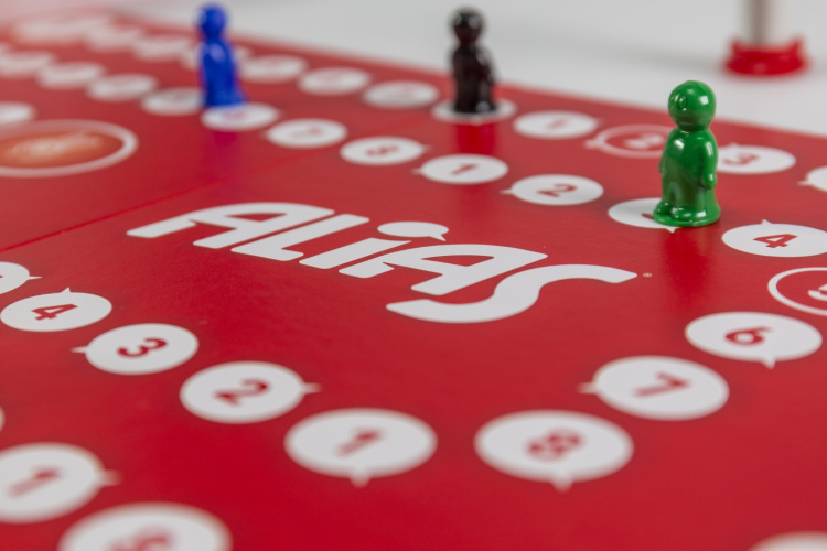 Alias - et originalt brettspill Alias - et originalt brettspill