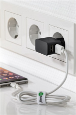 Goobay Apple Lightning Dual Charging Kit (12W) Strømforsyningsenhet med 2x USB-kontakter og Apple Lightning-kabel 1 m (svart)