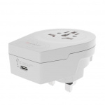 SKROSS World Adapter - World to UK USB-C™ PD for alle jordede og ujordede enheter (2- og 3-pinners), med integrert, ultrahurtig USB-C™-lader (Power Delivery)