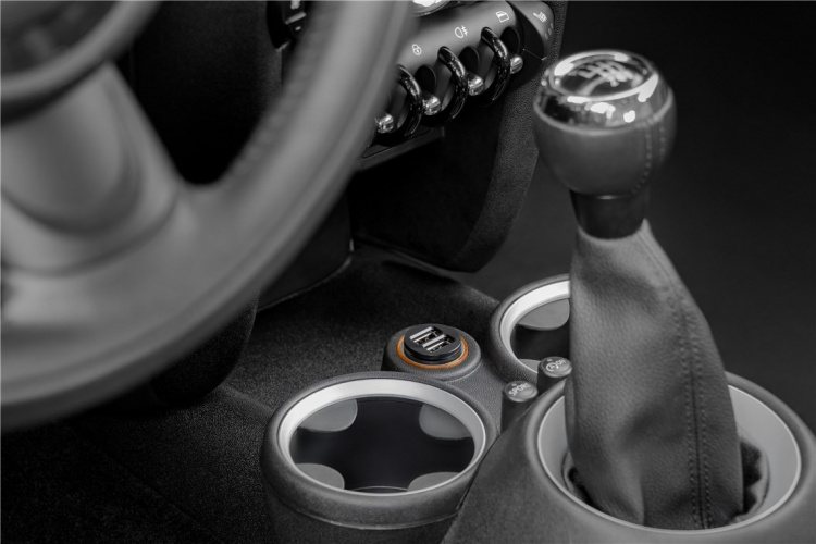 Goobay Dobbel USB-billader (24 W) 24 W maks. 4,8 A (12/24 V) 2x USB