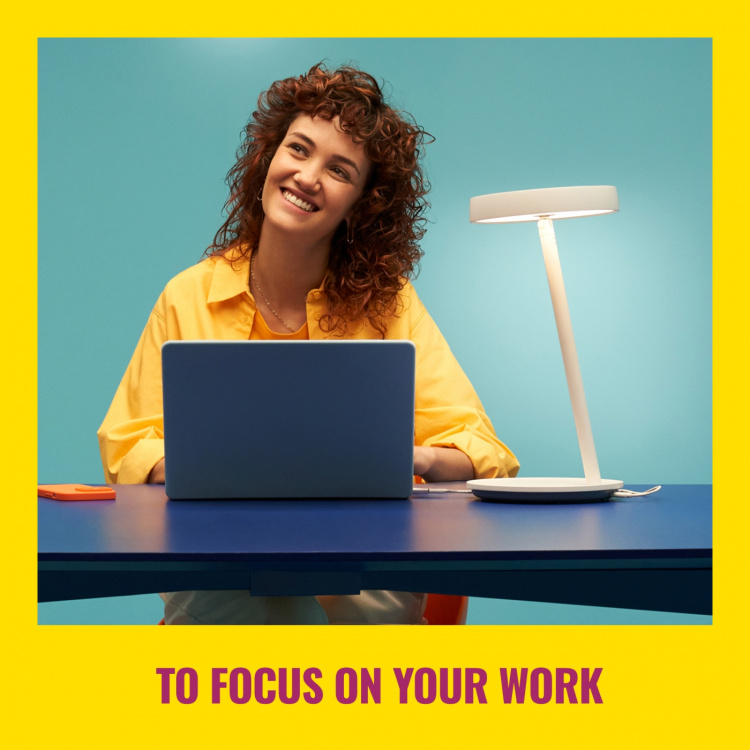 WiZ Portrait Smart skrivebordslampe/lampe for videosamtaler 600lm WiZ Portrait Smart skrivebordslampe/lampe for videosamtaler 600lm