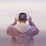 Logitech G735 trådløst spillhodesett, off white