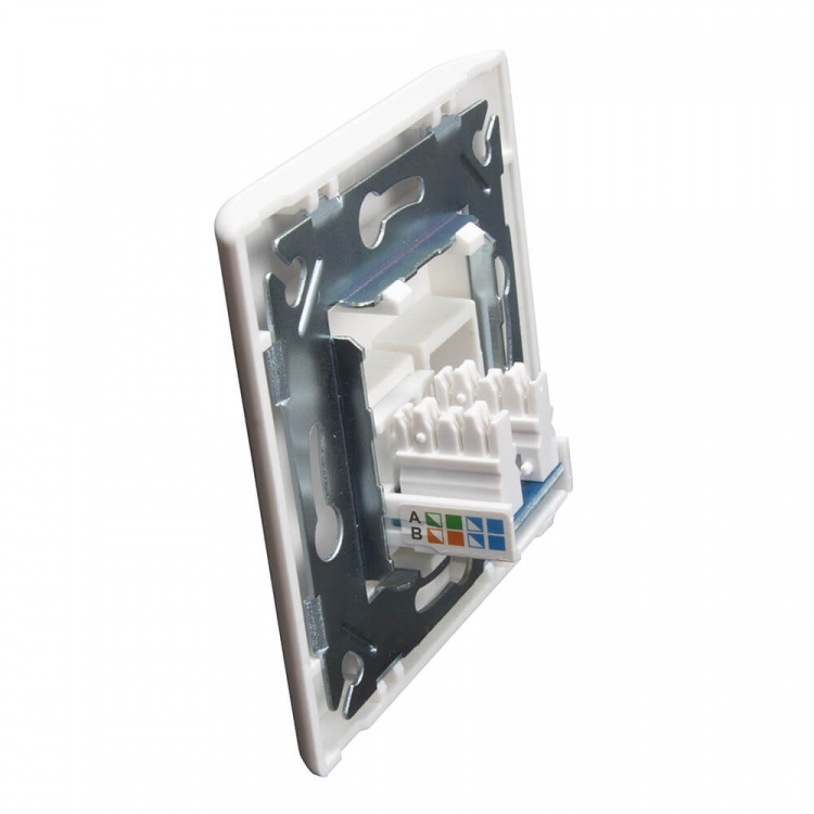 Triax Vegguttak Keystone CAT6 Rett Triax Vegguttak Keystone CAT6 Rett