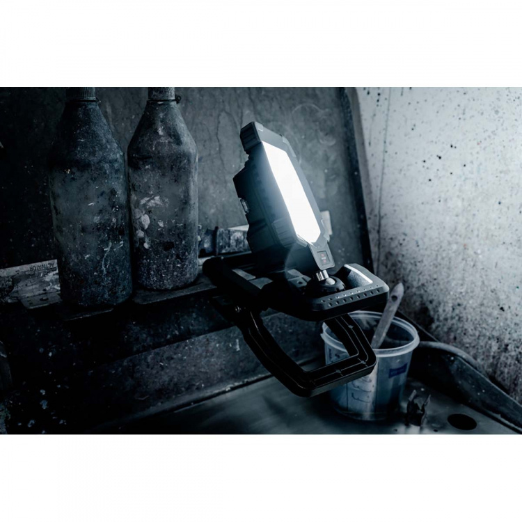 Brennenstuhl Klembar LED-arbeidslampe 1050 MA (batteri LED-arbeidslampe 10W, 950lm, IP65, 12 timers brenntid, konstruert i Tyskland)